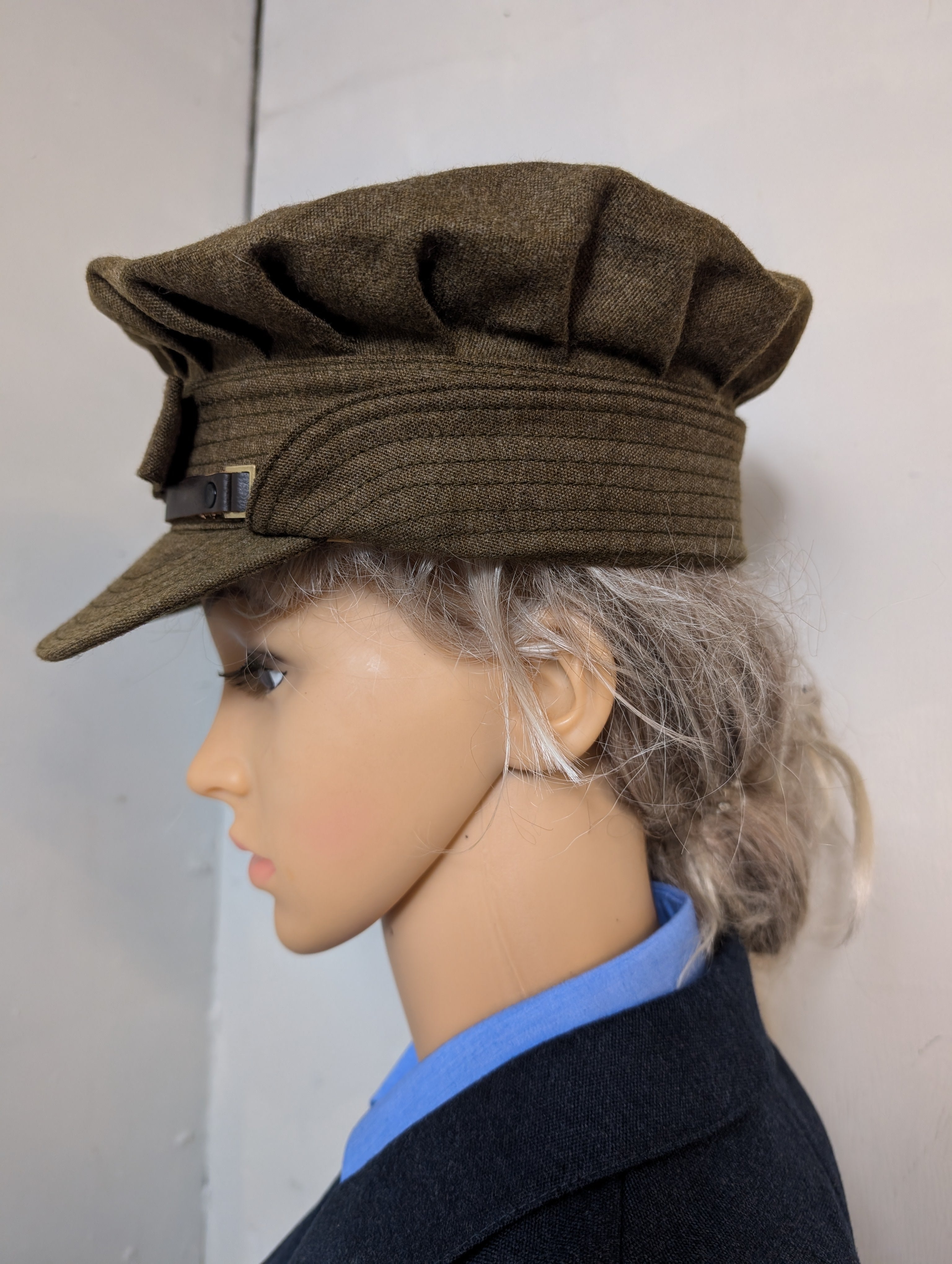 Auxiliary Territorial Service Service Dress Uniform Cap & Hat Badge