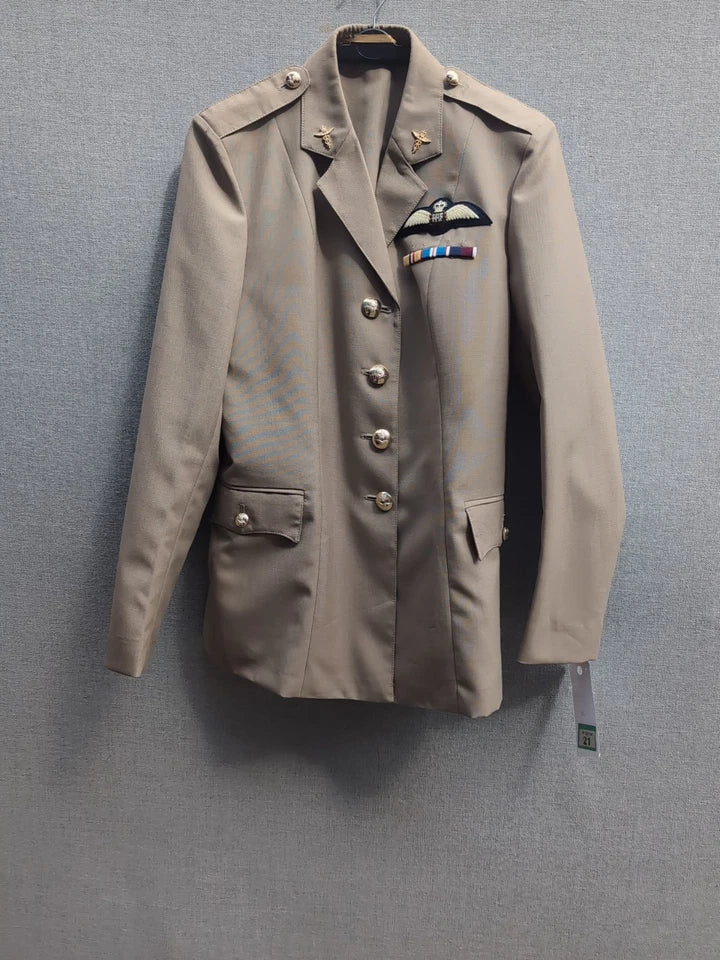 Woman's RAF No6 Officers Uniform Jacket & Skirt Bush Tropical Warm Weather WRAF ( stock location G21 E)”