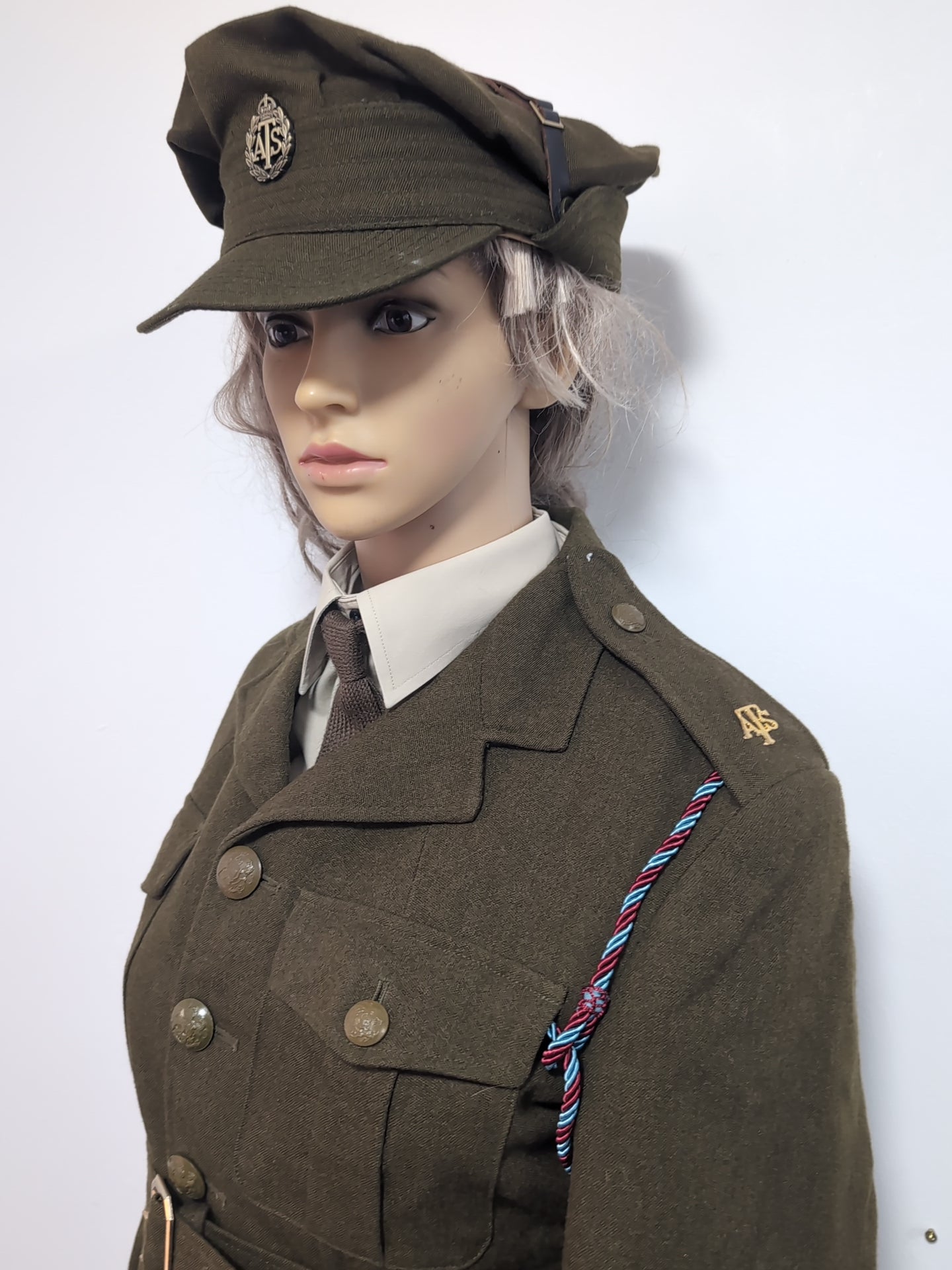 Auxiliary Territorial Service Service Dress Uniform Cap & Hat Badge