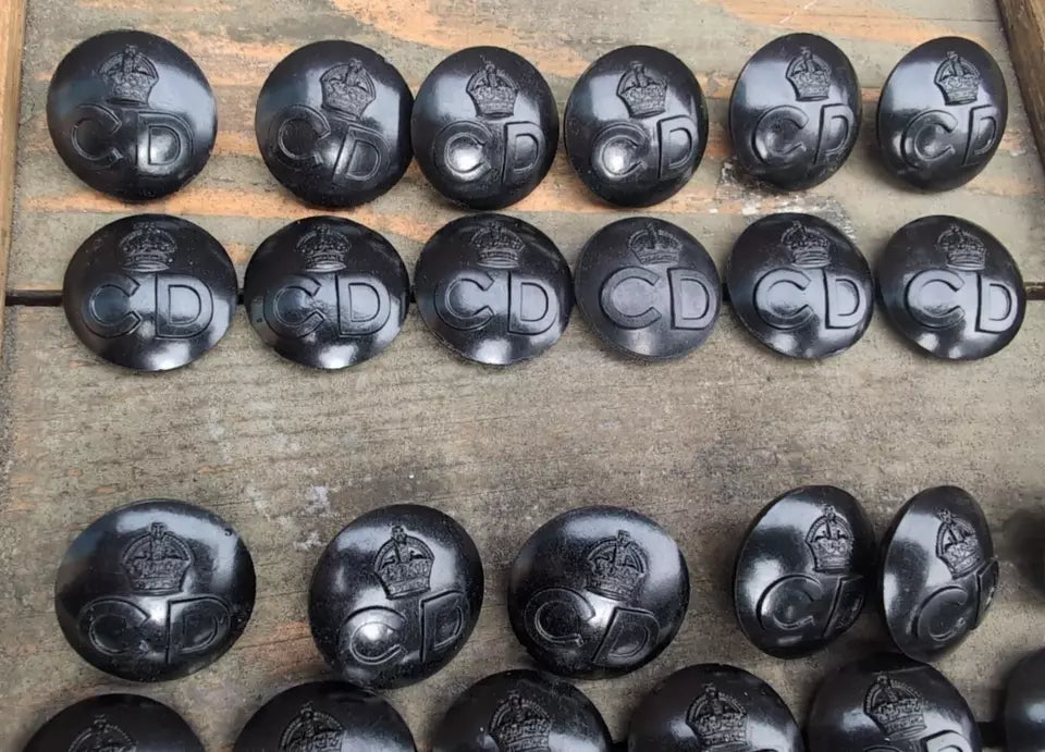 12 X WW2 Wartime Black Bakelite Civil Defence 1" 25mm CD Buttons Kings Crown. George VI GVIR 6th