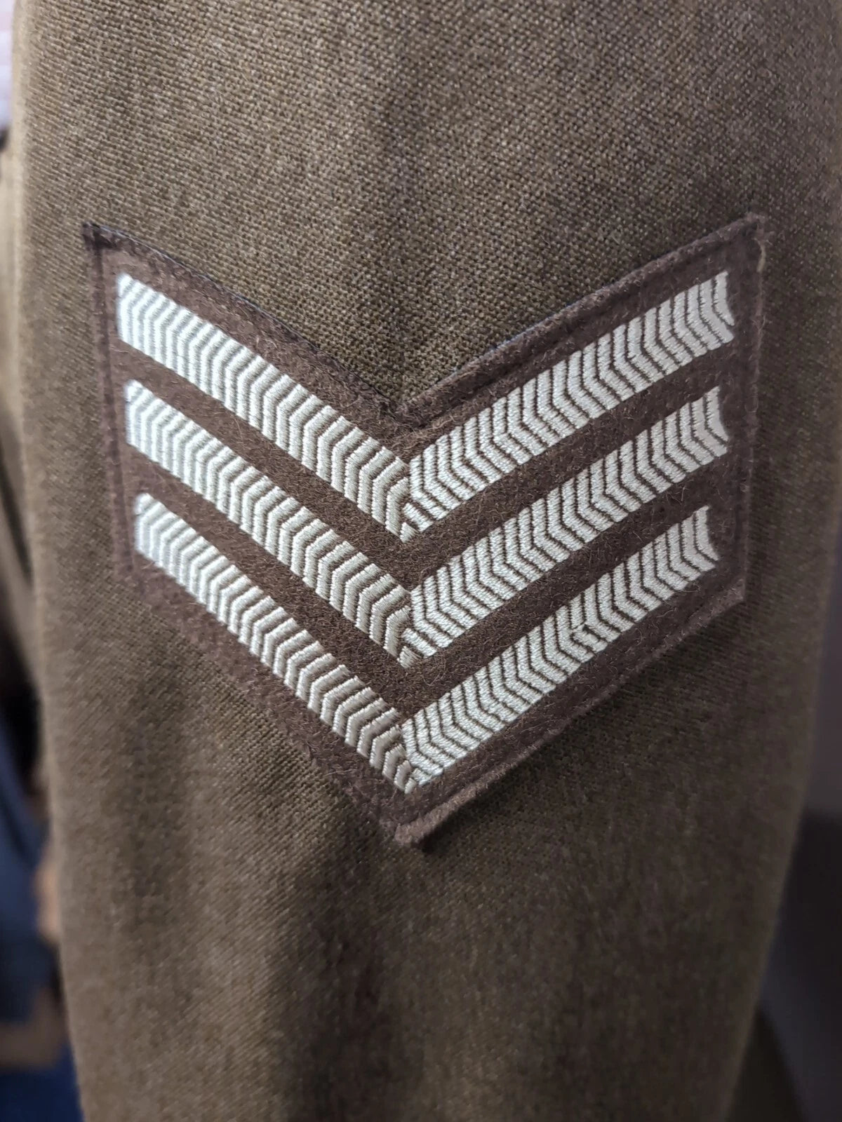 British Army Royal Artillery No2 SD Uniform Jacket Sergeant Stripes  SGT Chevrons The Gunners RA FAD
