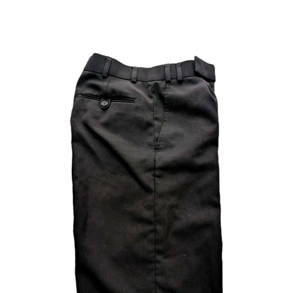 2 side pocket 1 buttoned back pocket