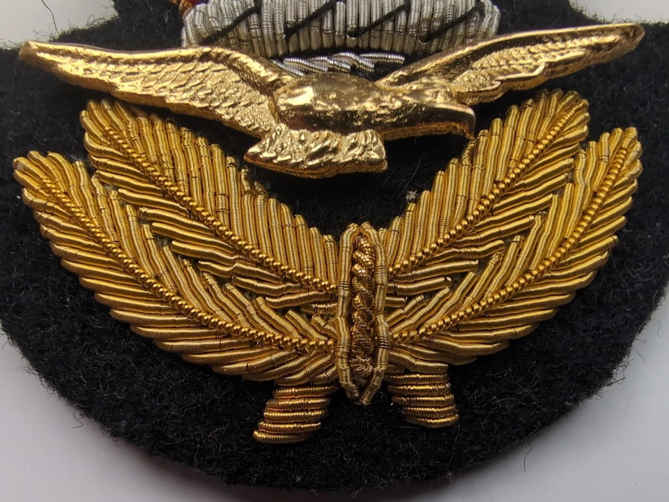 Kings Crown RAF No1 Service Dress Uniform Officers Peak Cap Badge