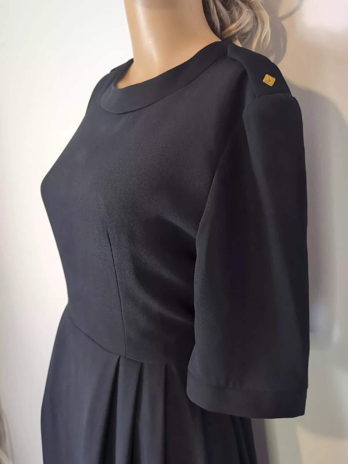 UK Ladies 6 to 8 British Army R SIGNALS Woman's Mess Uniform Jacket & Dress Officer ( our ref  Y235 )
