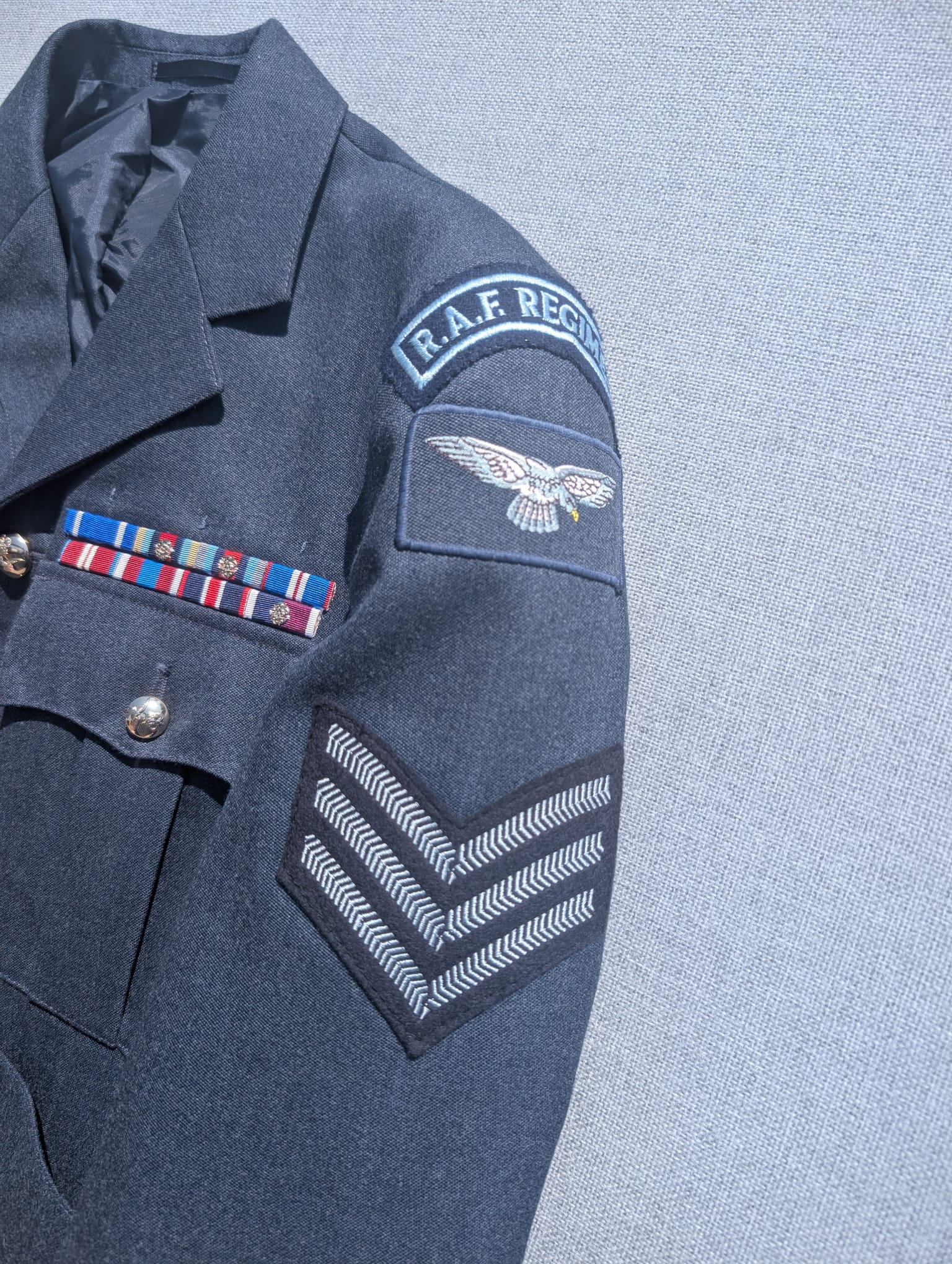 42"Chest 35"Waist Regular RAF No1 Service Dress Uniform Jacket & Trousers The Gunners Sergeant RAF Regiment ( our ref G68)