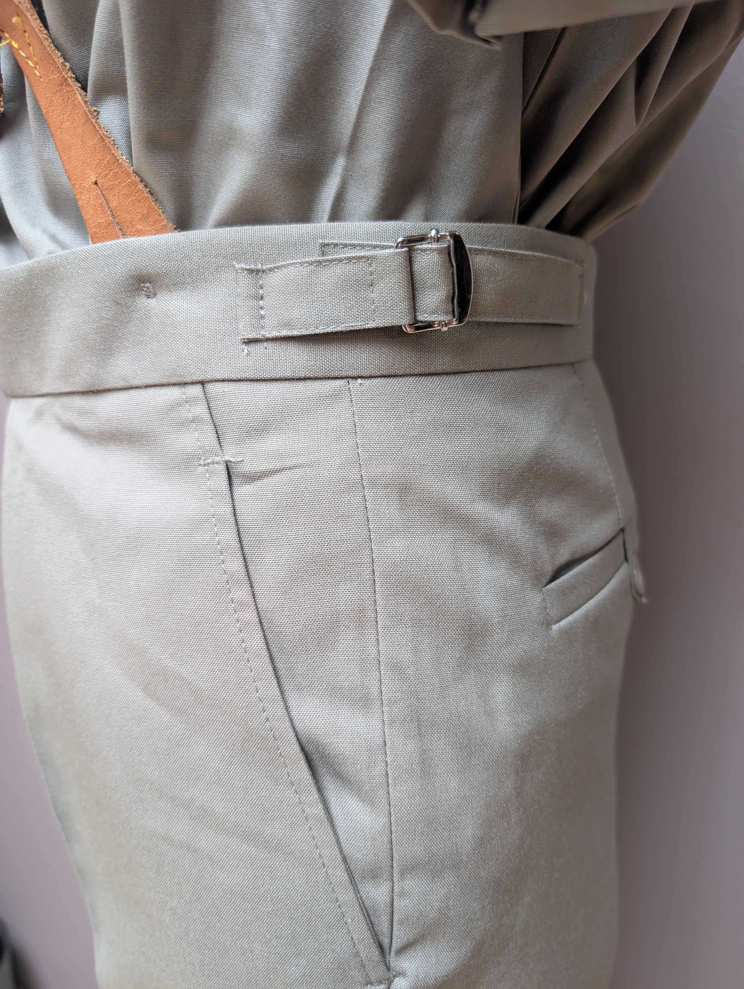 New British Army No.6 & RAF No,4 Officers & WO,s Uniform Tropical Stone Bush Trousers