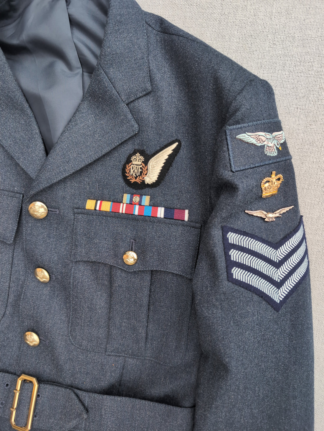 42" Chest Tall No1 Service Dress Uniform FS RAF Flt Sgt Acr ( our ref G76)