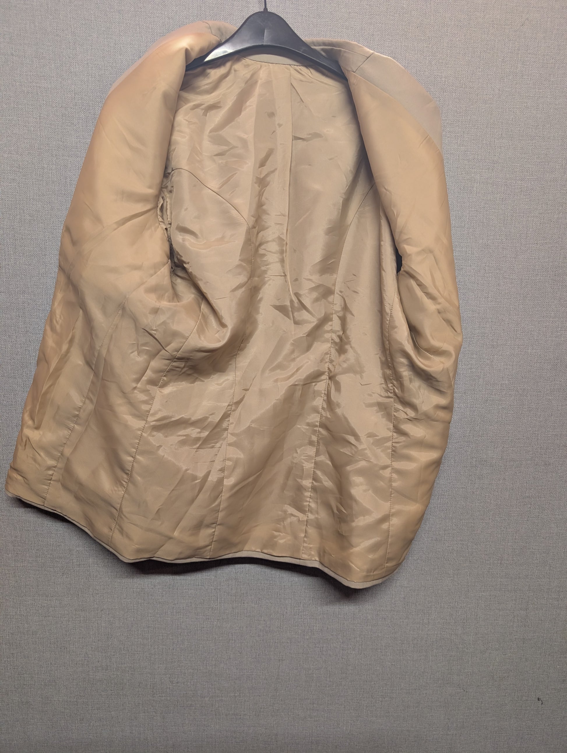 inside lining of a Irish Guards No.4 Service Dress Tropical Uniform Jacket | GDSM