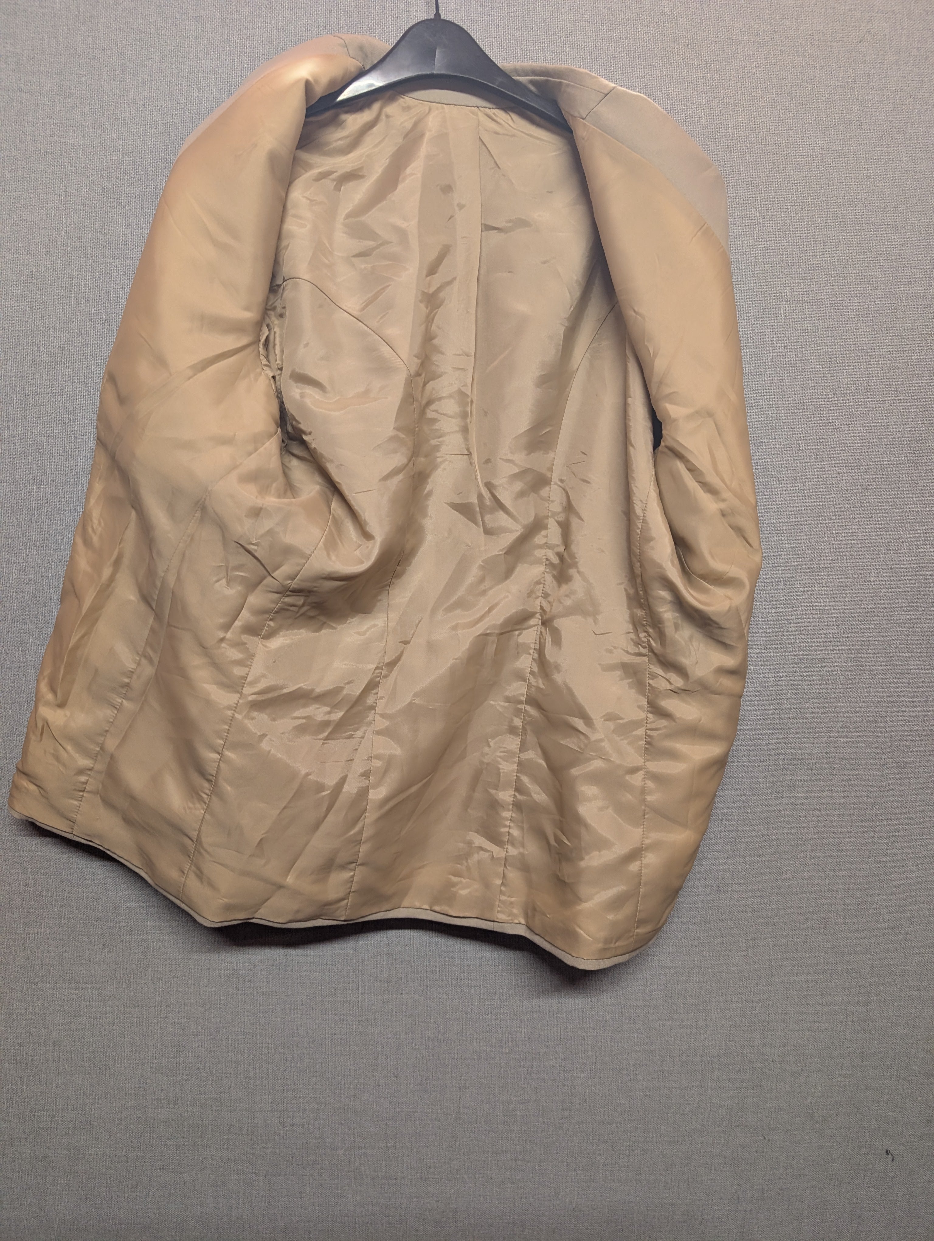 inside lining of a Irish Guards No.4 Service Dress Tropical Uniform Jacket | GDSM