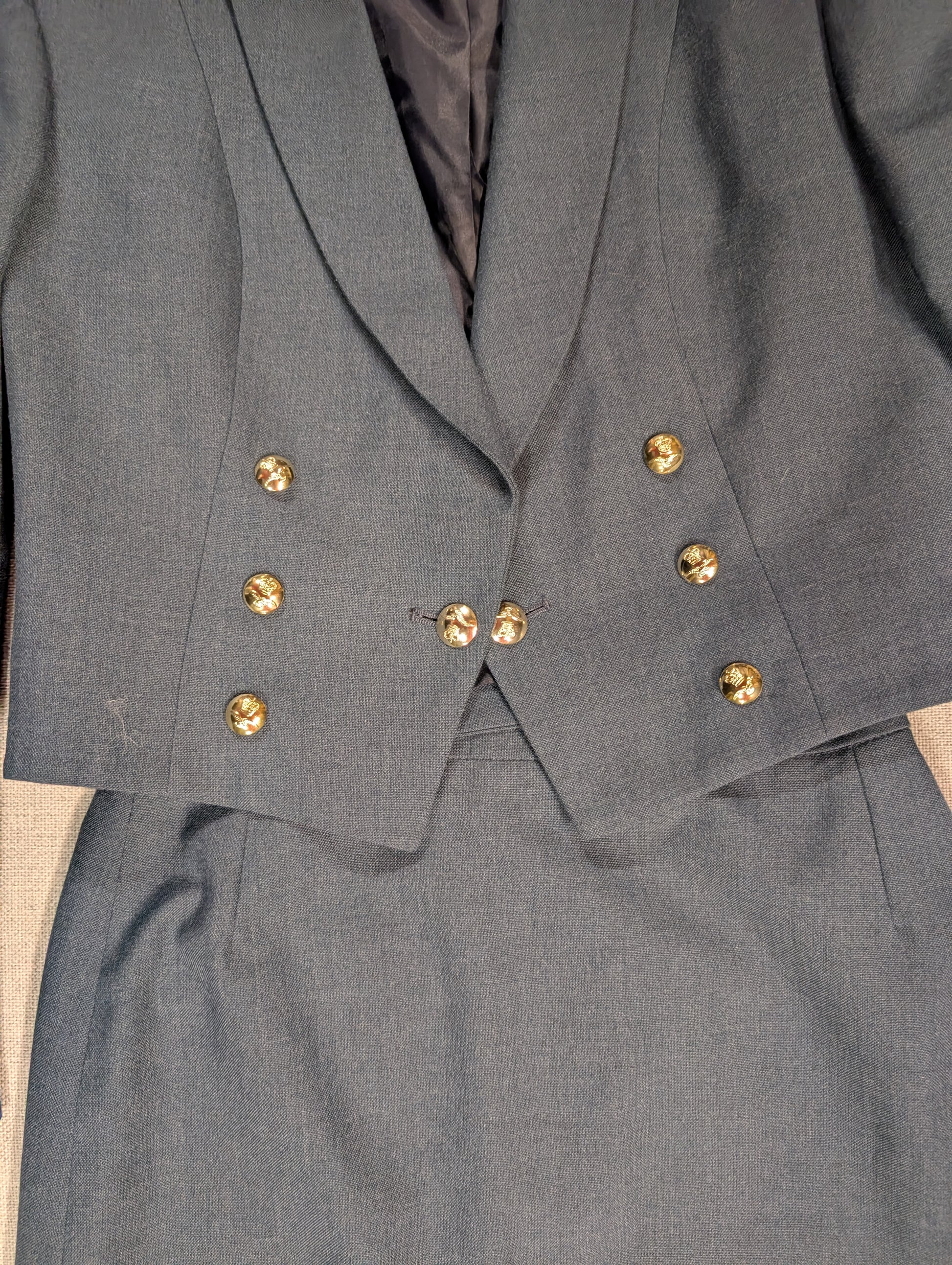 Woman's RAF No5 Mess Dress Uniform Jacket & Skirt