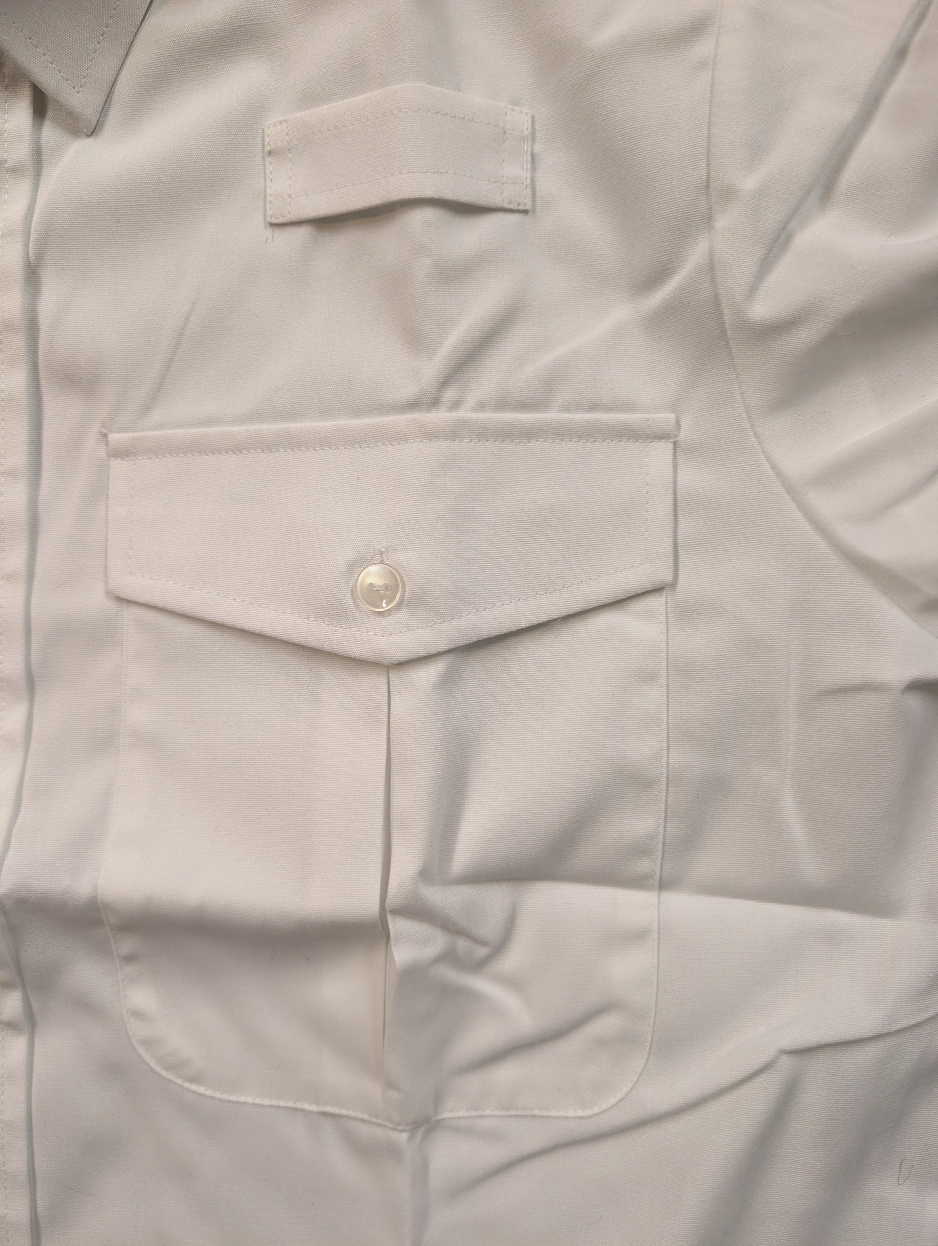 14 1/2" POLICE Short Sleeve White Shirt with fixed epaulettes and radio loops above the pockets