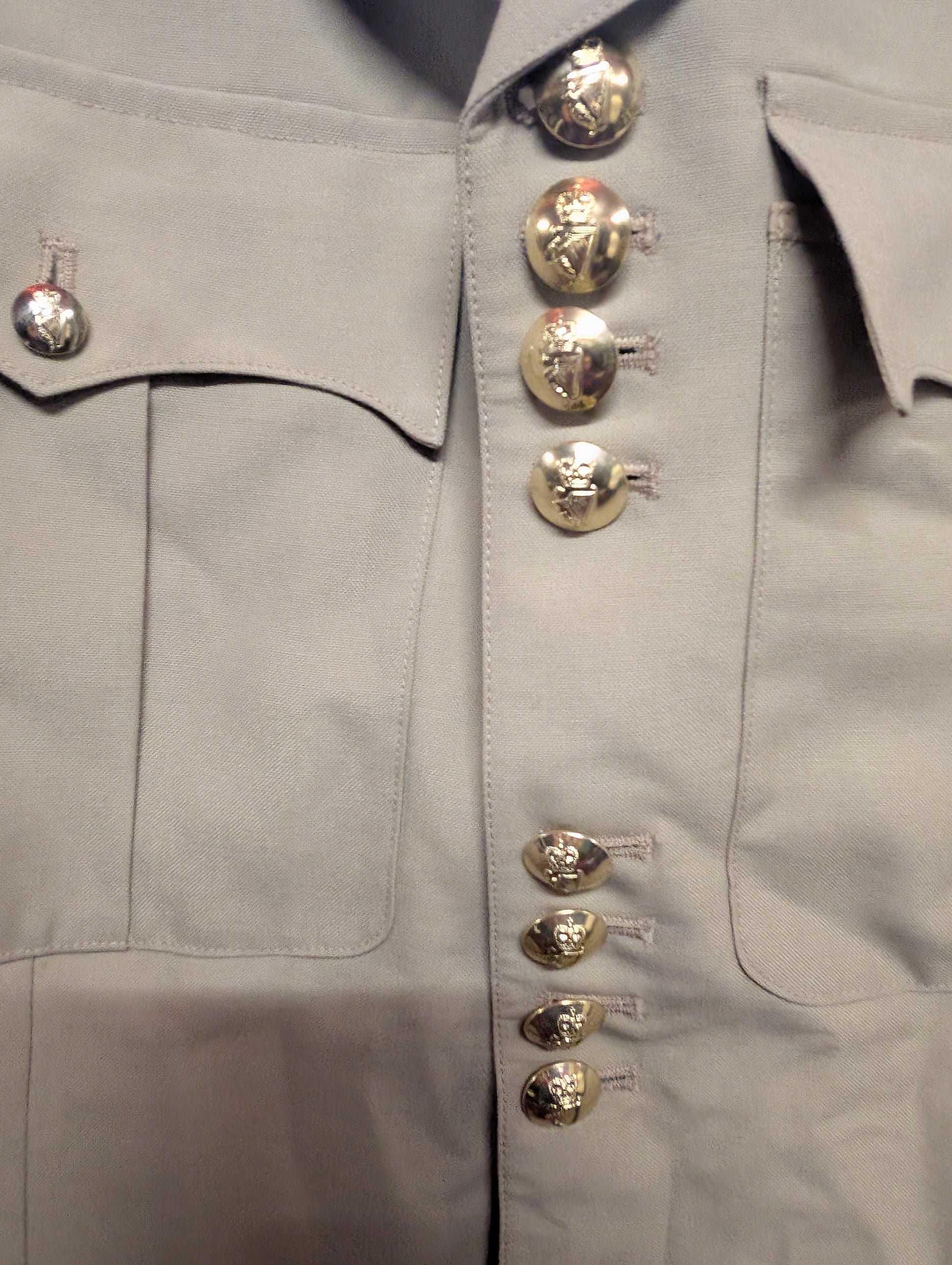 buttons on Irish Guards No.4 Service Dress Tropical Uniform Jacket | GDSM