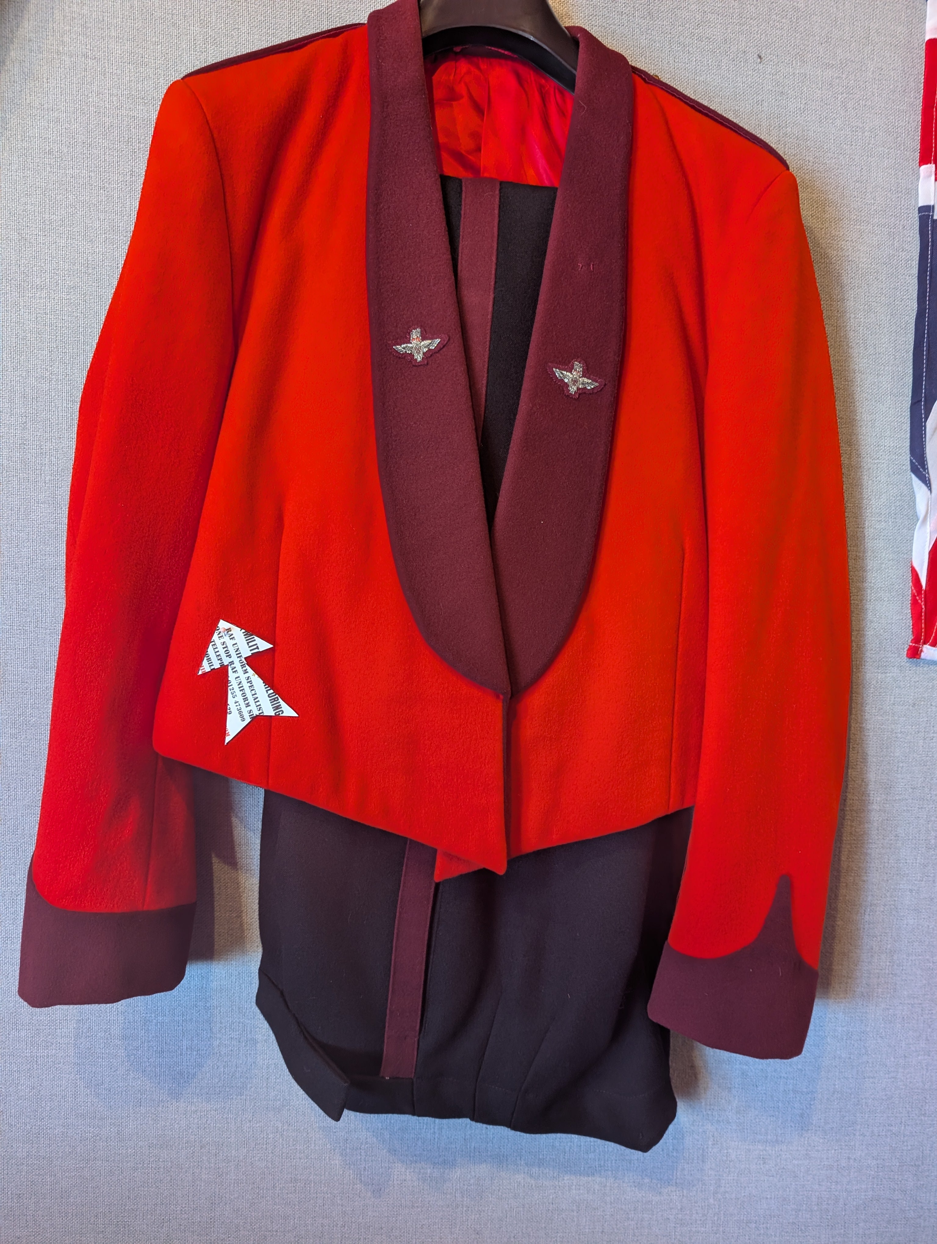 Parachute Regiment Mess Dress 42" Regular Jacket Waistcoat & Trousers ( our ref G86)