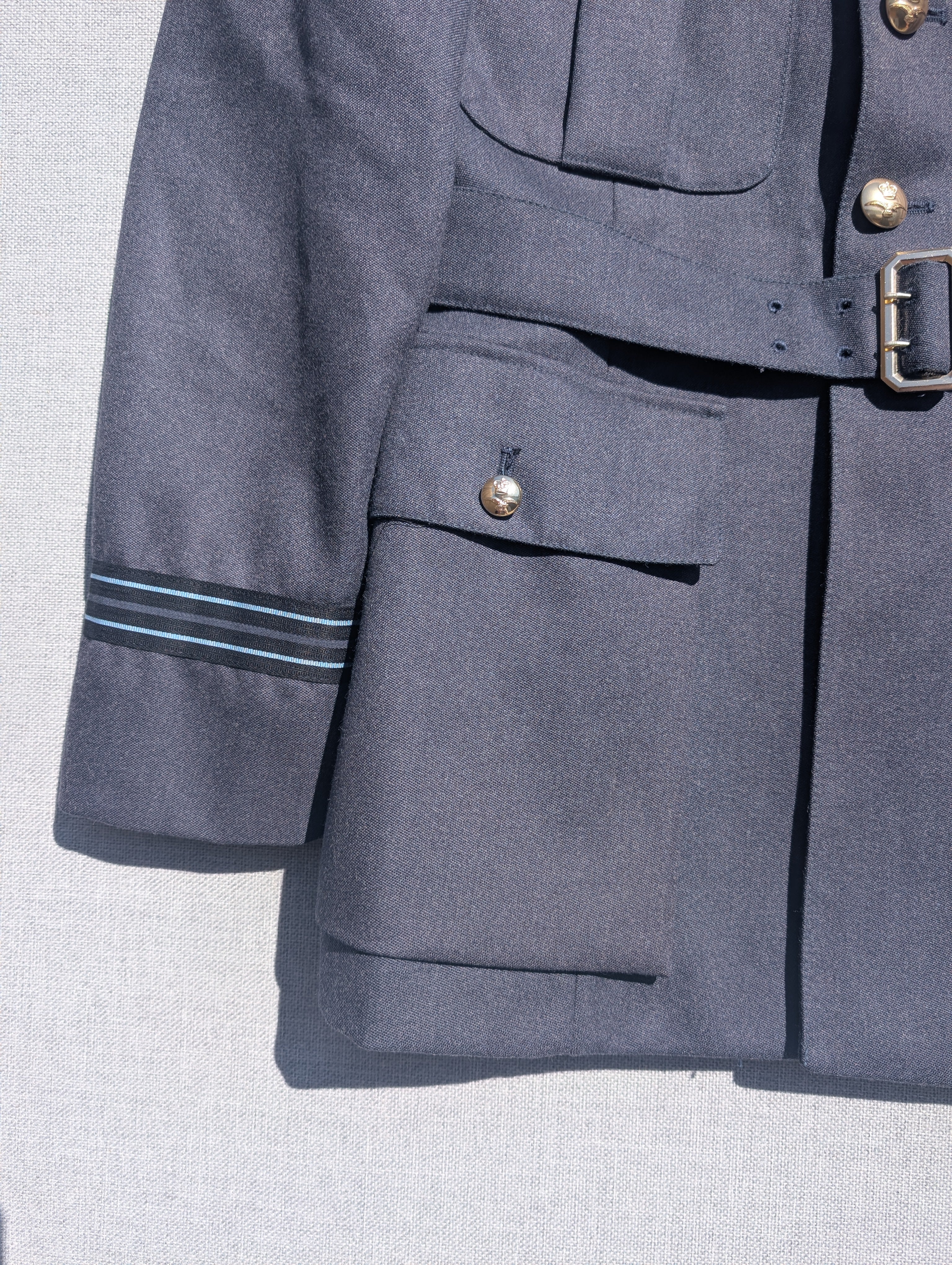 40" Chest Reg RAF Flight Lieutenant No1 Service Dress Uniform Jacket ( our ref G72 SD )