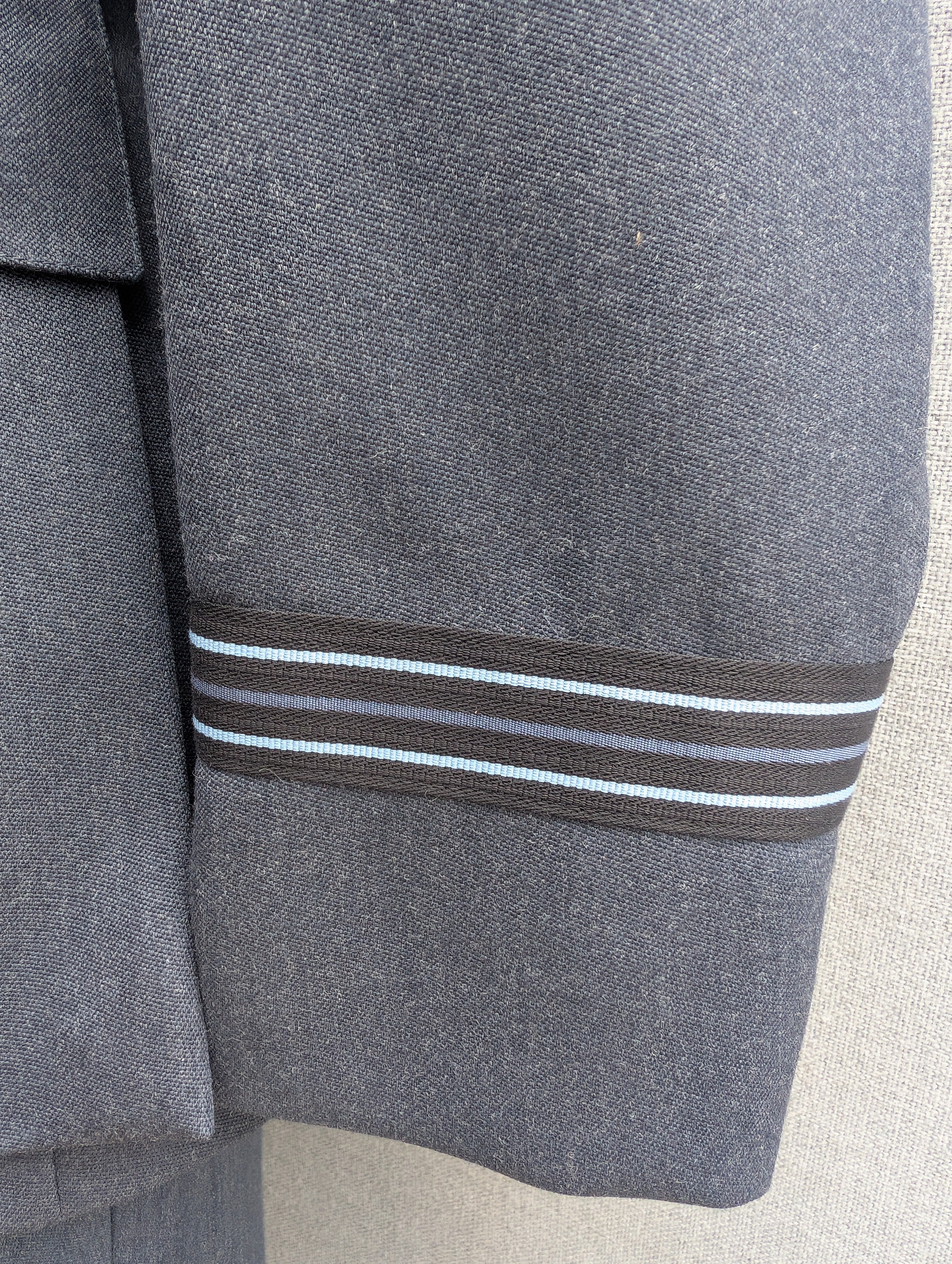 41" Chest Extra Tall RAF Officers No1 Dress Uniform Jacket & Trousers Flt Lt SD ( our ref G74 )