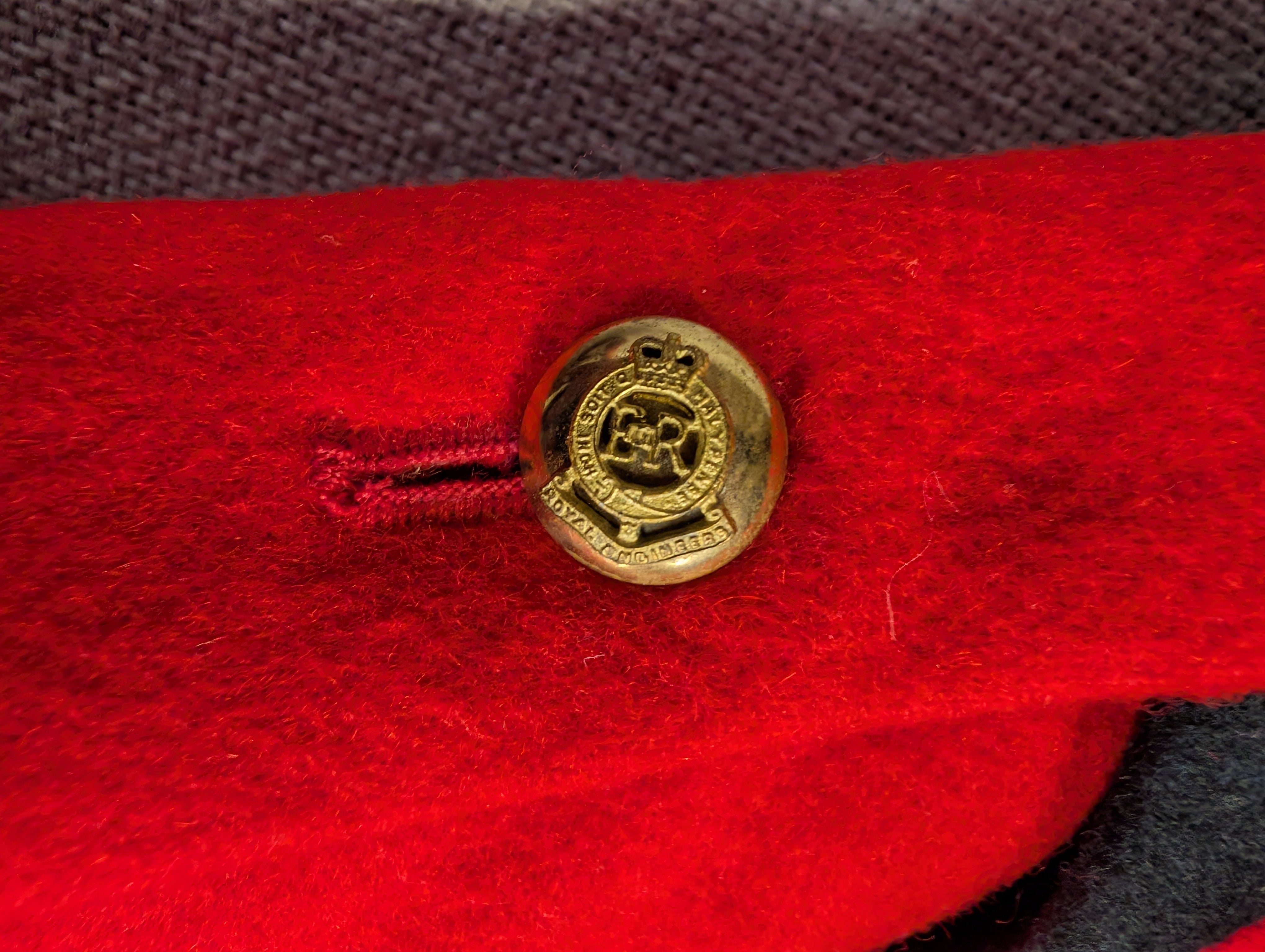 44" Short Royal Engineers Mess Dress Uniform Jacket  No.10 ( our ref G138 )