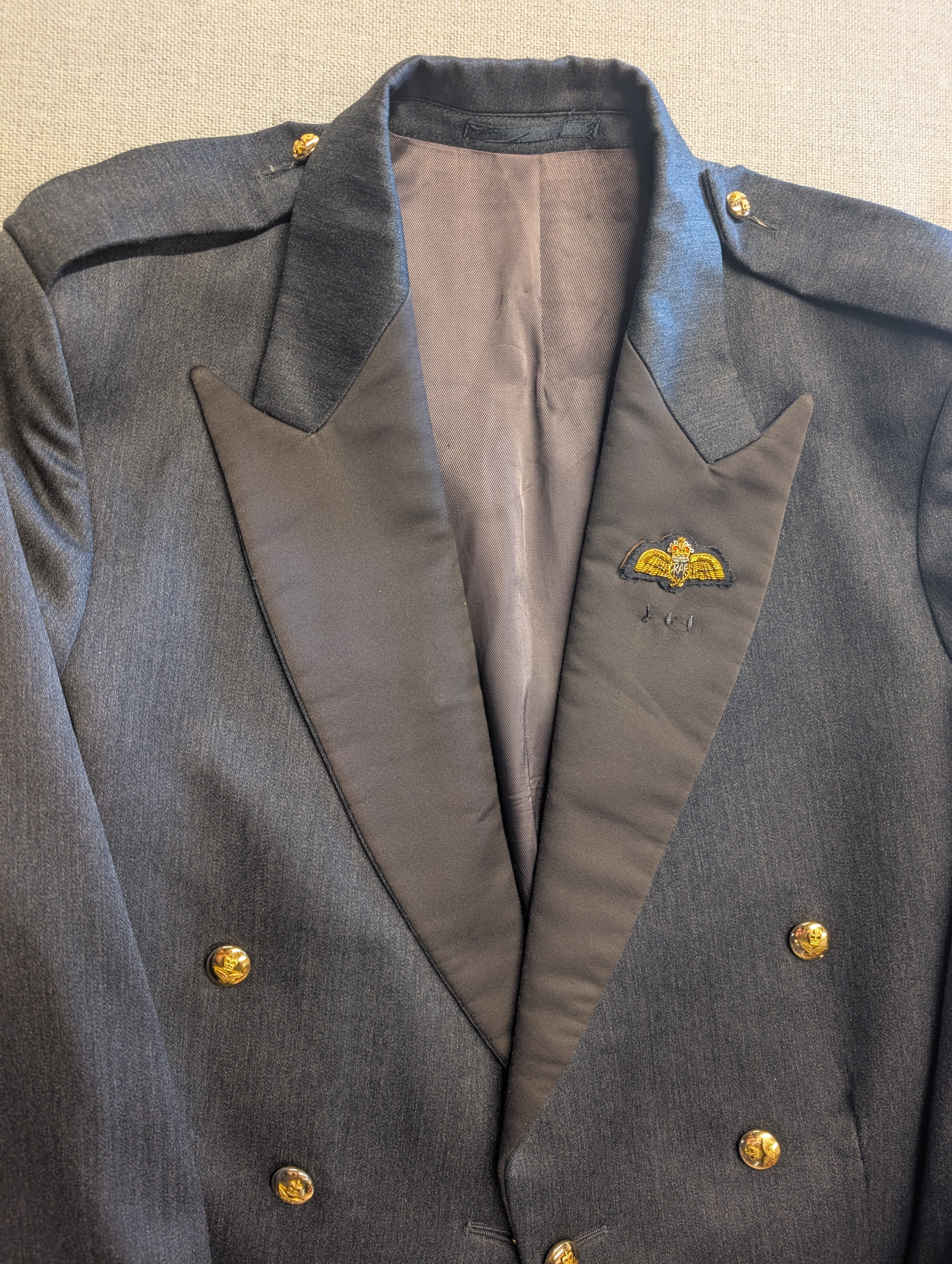 41" Tall ( 104cm L ) RAF Officers No5 SD Mess Dress Uniform Jacket