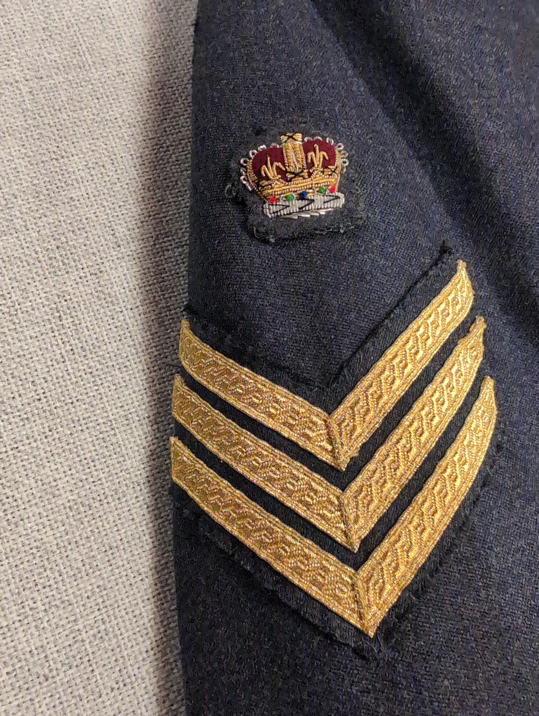 Female RAF NCO SNCO  No5 Mess Dress Uniform Jacket with Flight Sergeant Rank
