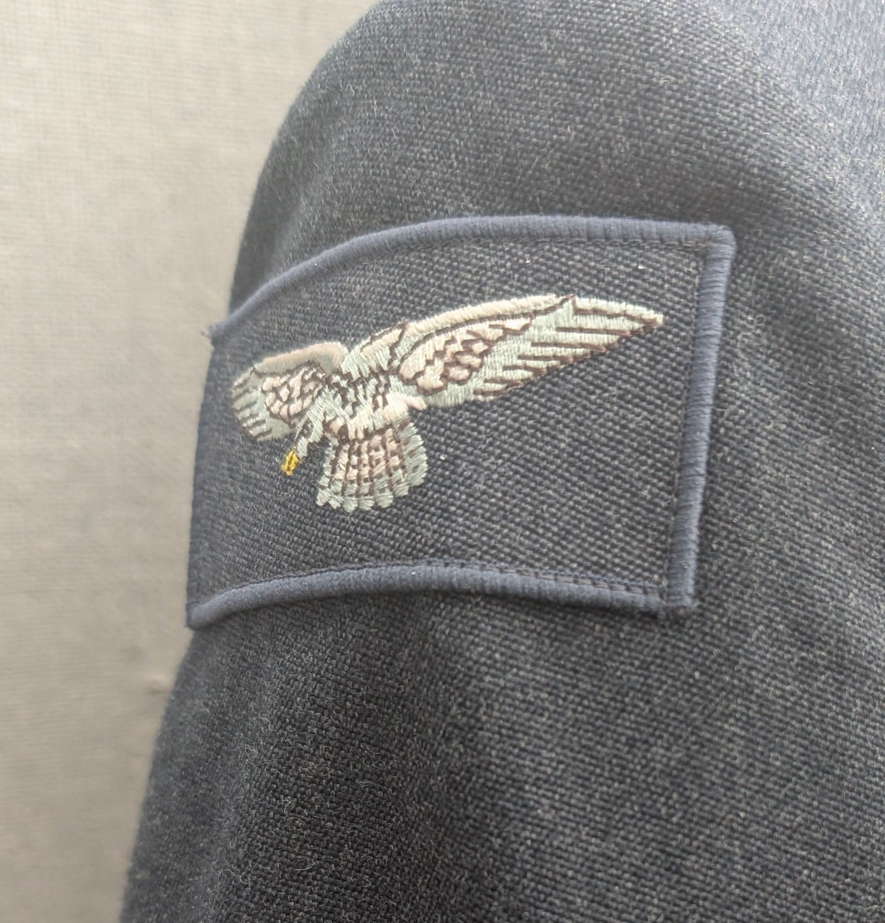 UK8 Short 88cm RAF Woman's No1 SD Jacket & Skirt Service Dress Uniform WRAF ( our ref W365 )