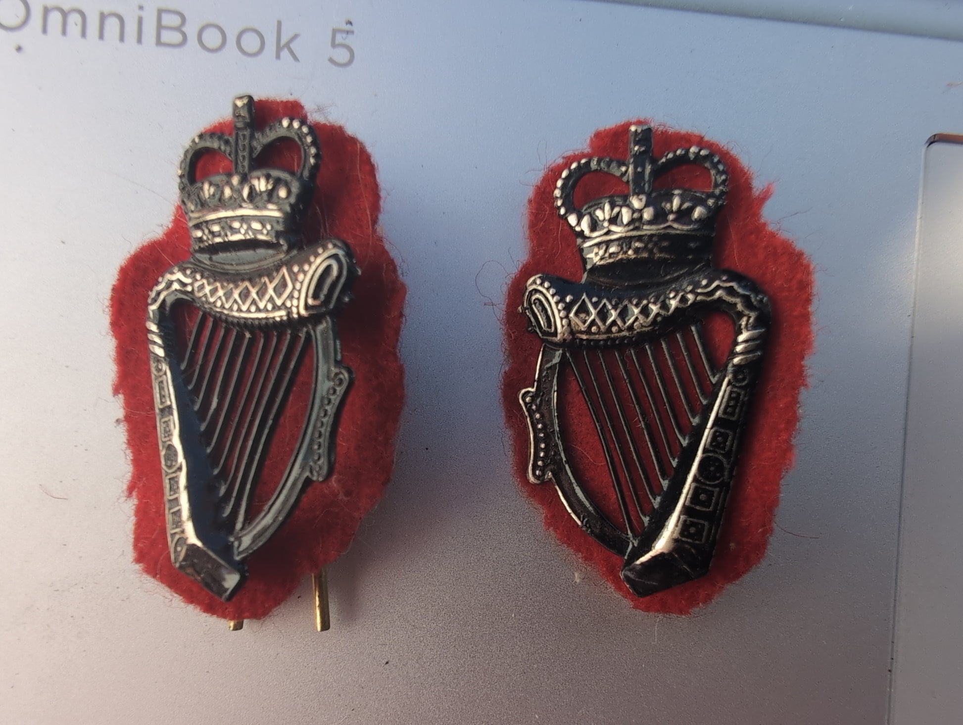 Royal Ulster Police / Prison Collar Badges EIIR RUC