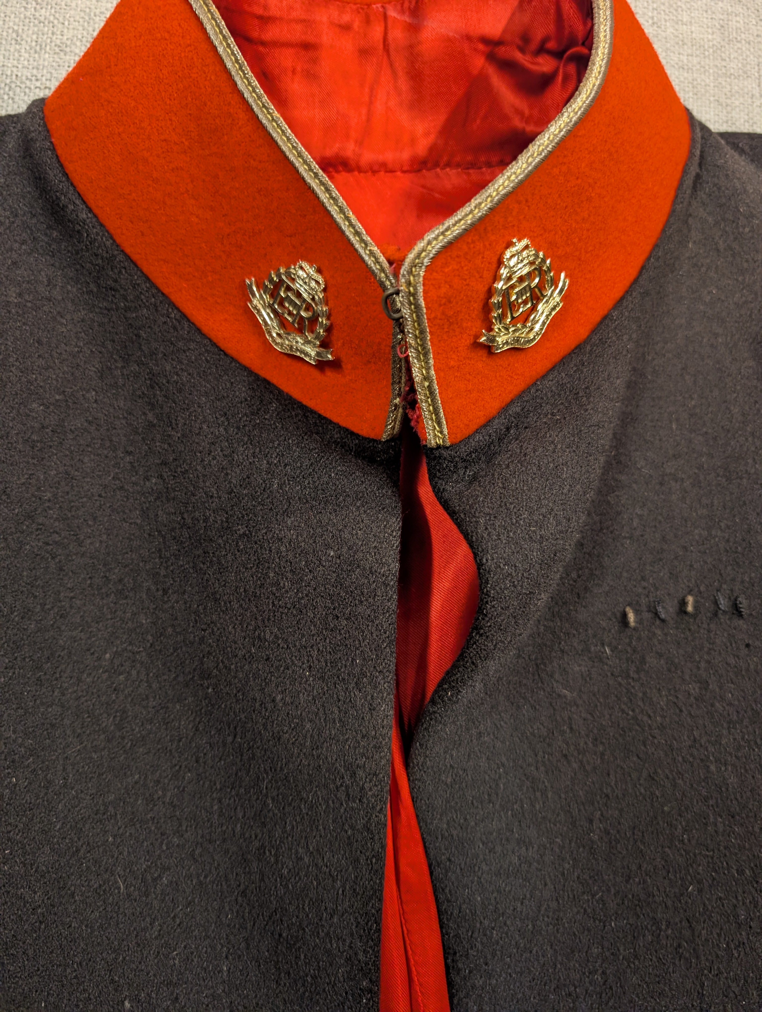 42" Royal Military Police ( RMP ) No10 Mess Dress Uniform Jacket & Trousers
