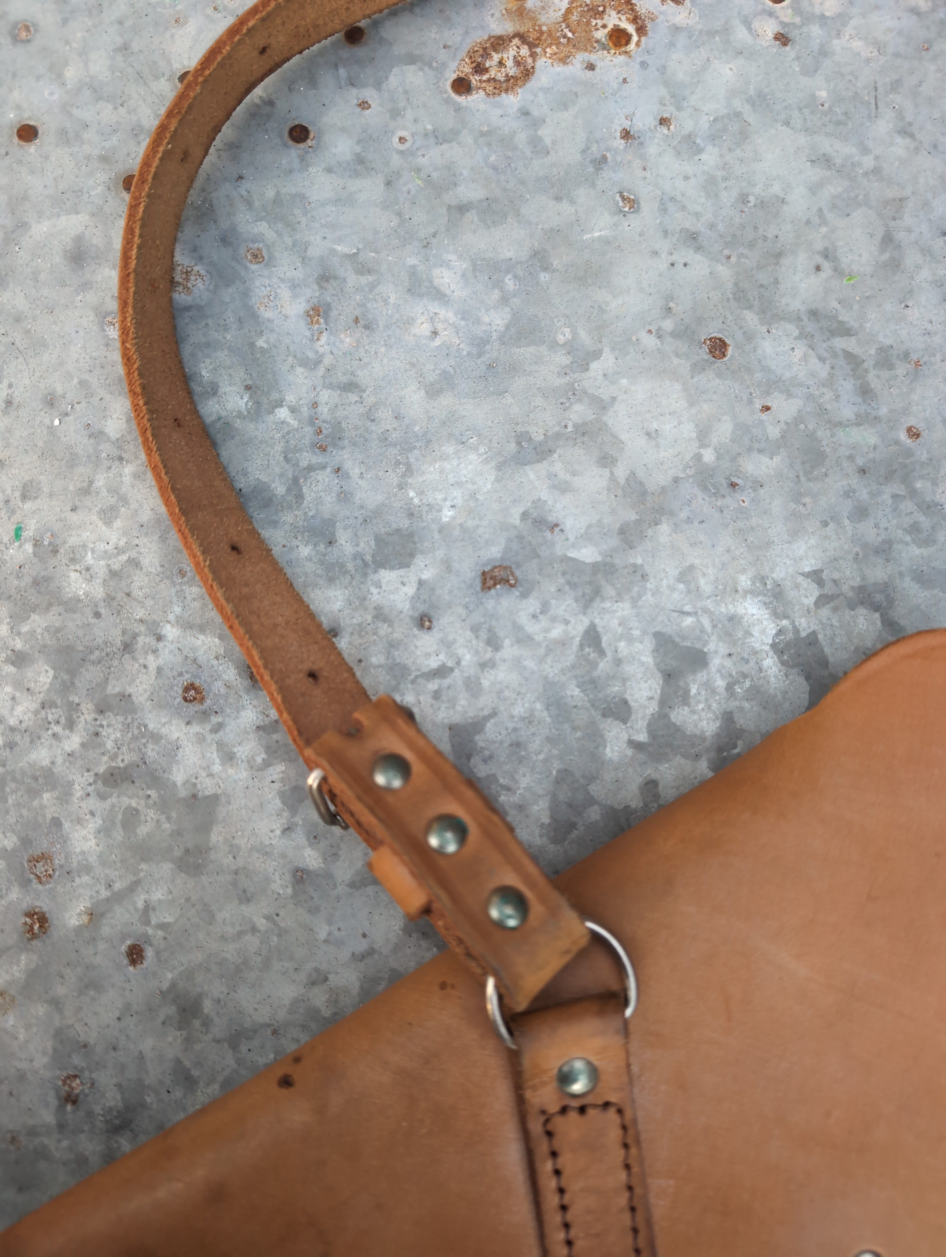1975 RAF Fighter Pilot Russet Brown Leather Shoulder Holster Browning Hi Power automatic Side Arm ( our ref G187 )