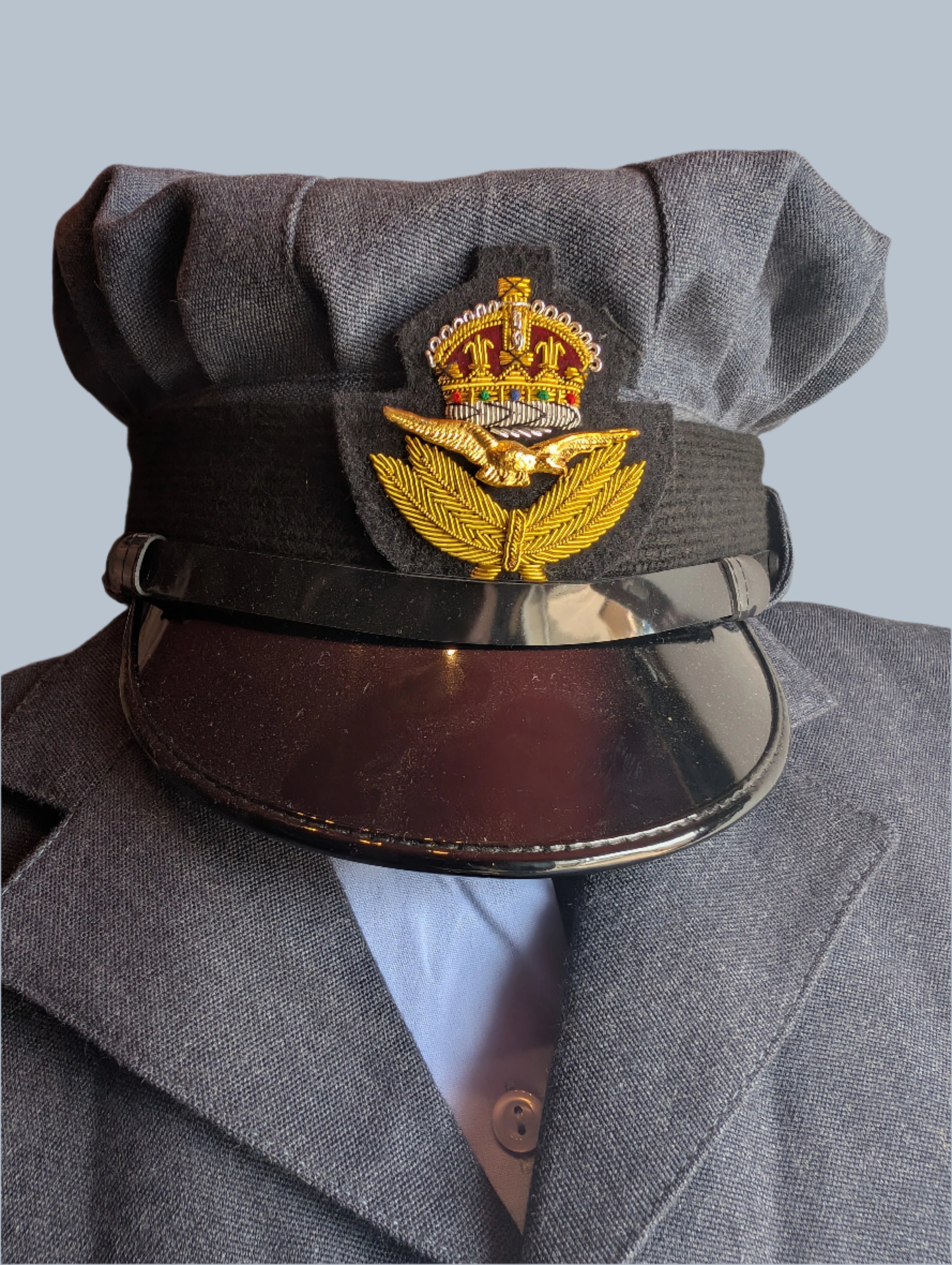 Woman's WW2 Style WAAF No1 Service dress uniform Jacket with belt & No2 SD RAF skirt & NCO Cap with Kings crown officers cap badge