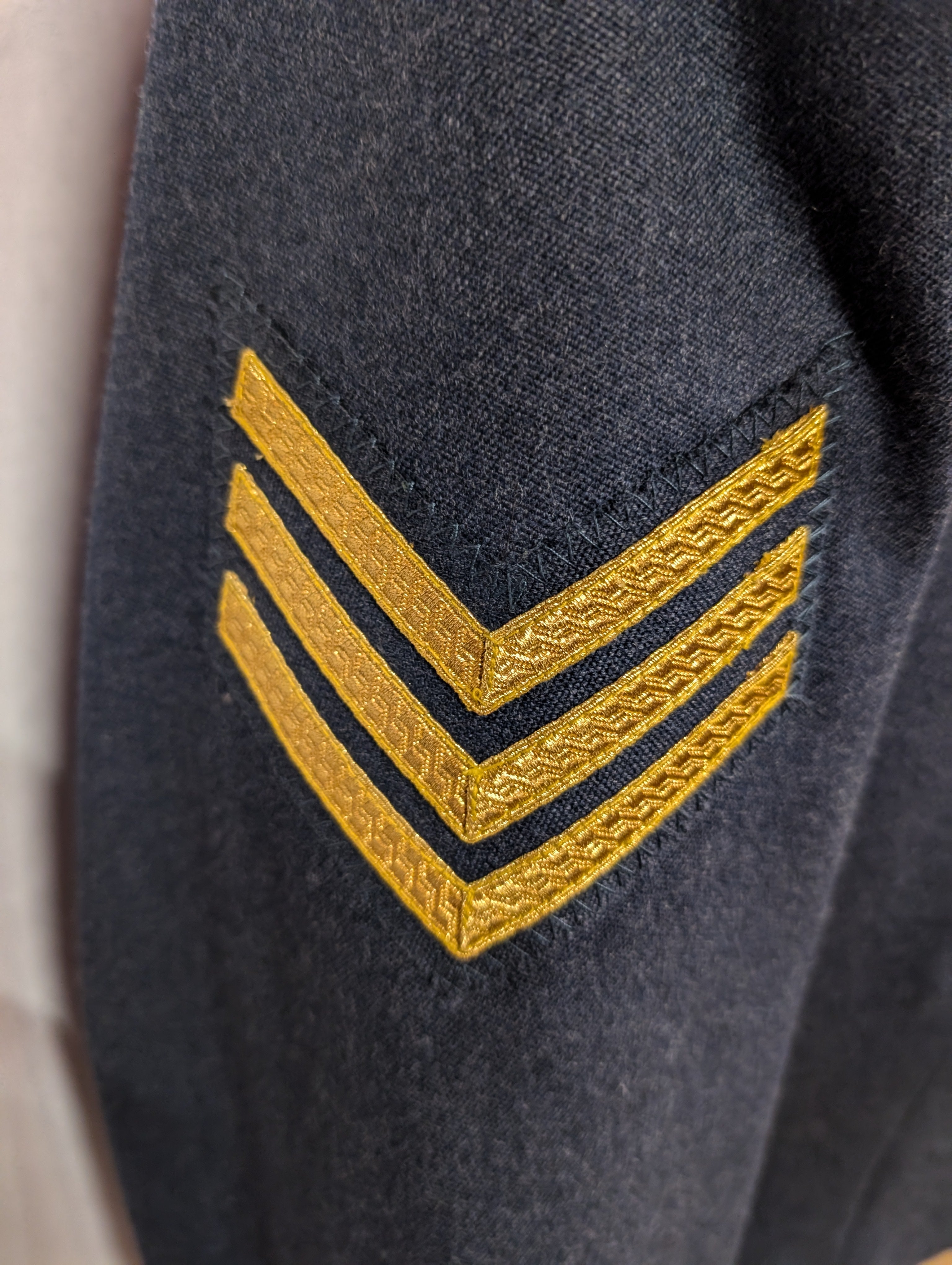 48" Short RAF No5 Mess Dress Uniform NCO Evening Dinner Suit Sergeants Jacket Suitable for NCO SNCO & RAFAC ( our ref G90)