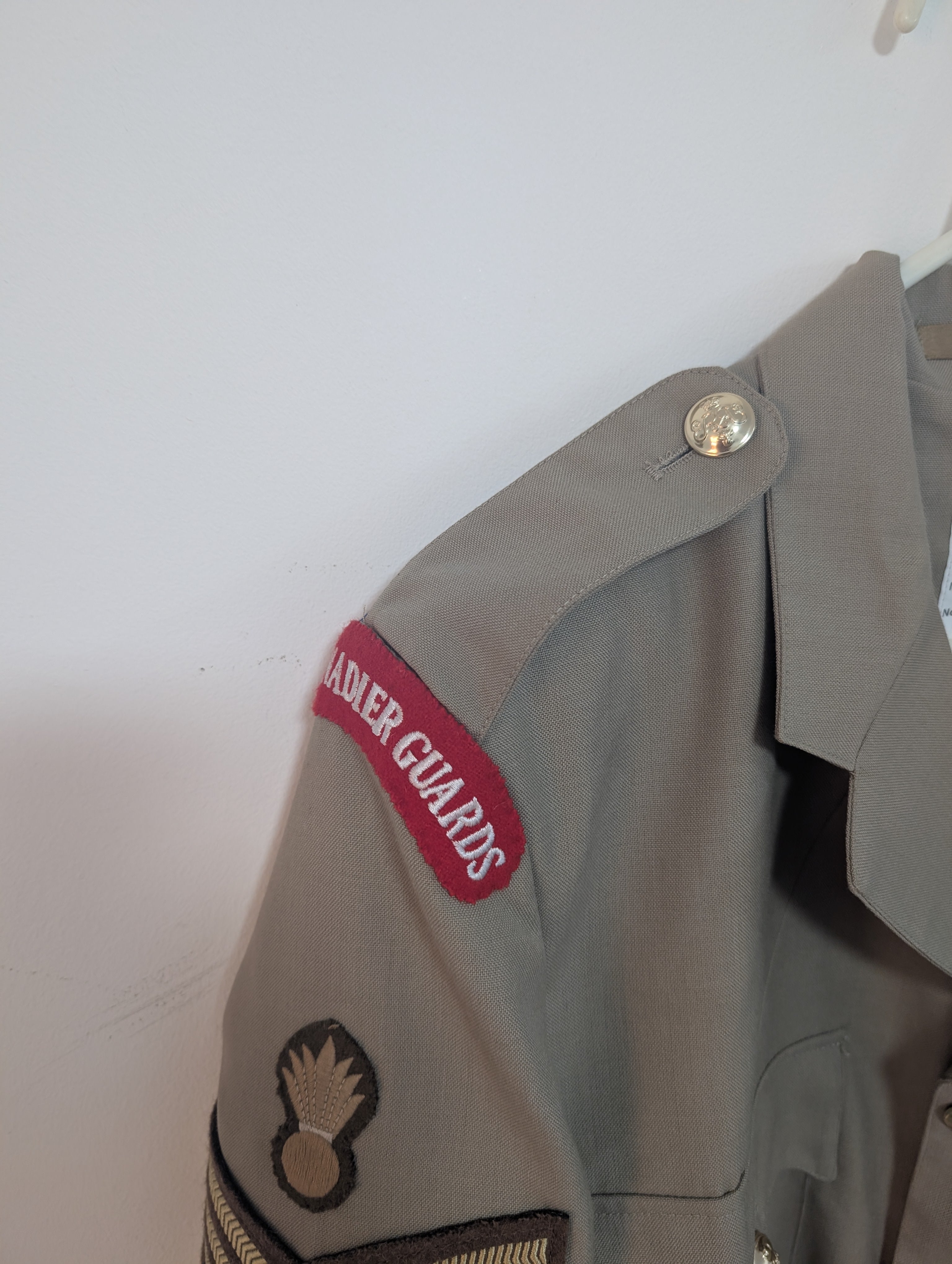 41" Regular Grenadier Guards No4 Uniform Jacket Size 182/108/88 ( our ref y349 )