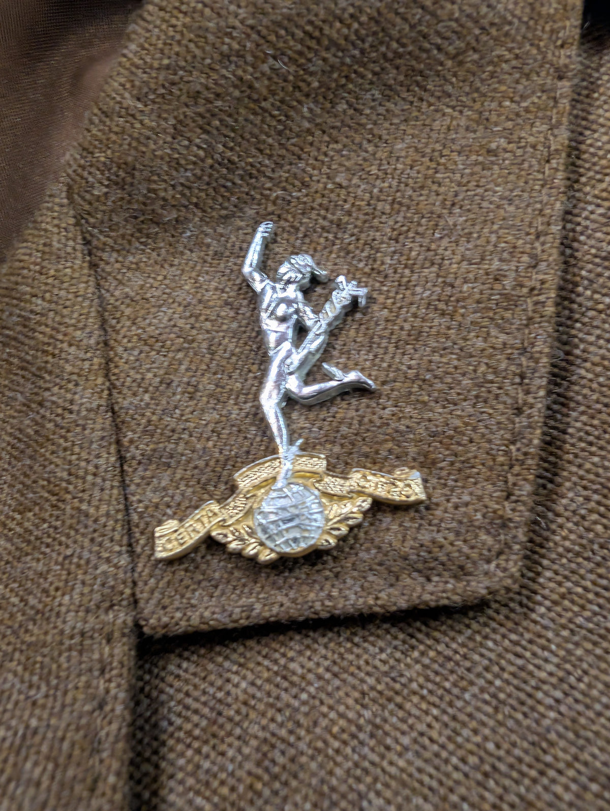 British Army Royal Corps of Signals  No. 2 FAD Service Dress Jacket RCS with Mercury the God of Messengers Jimmy collar dog badges