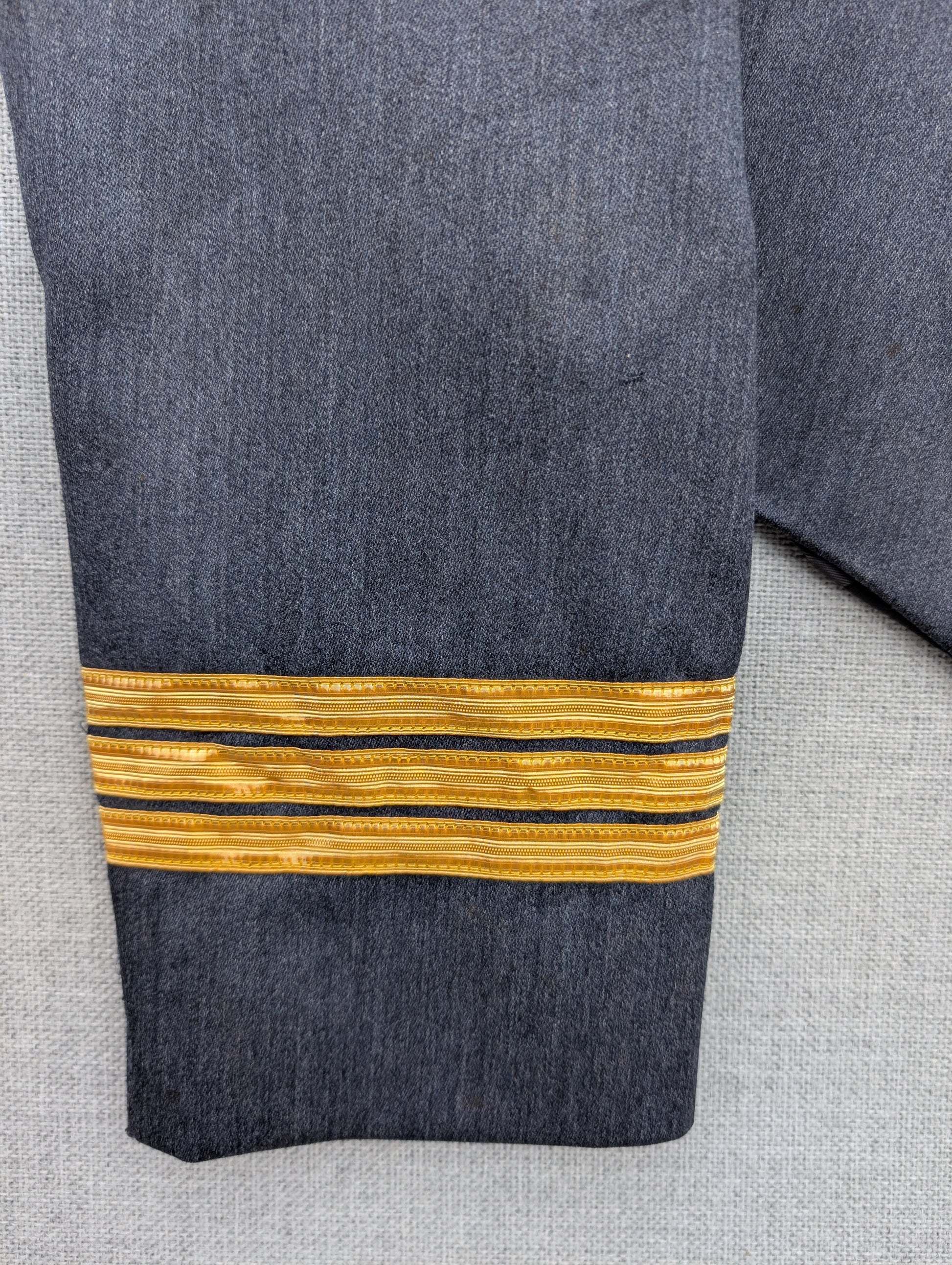 RAF No5 SD Mess Dress Uniform Jacket with wing commander gold rank braid